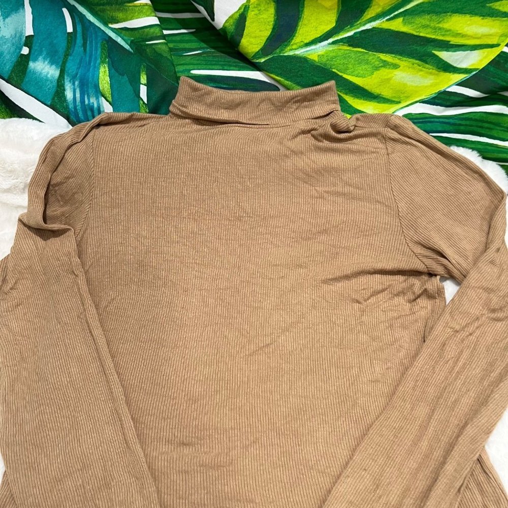 American Eagle Tan Soft Sexy Rib Minimalist School College Fall Winter Sweater